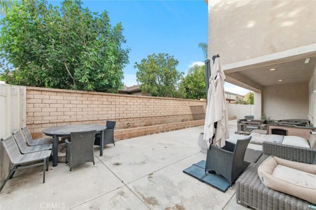 6043 Rosewood Way, Eastvale, CA 92880