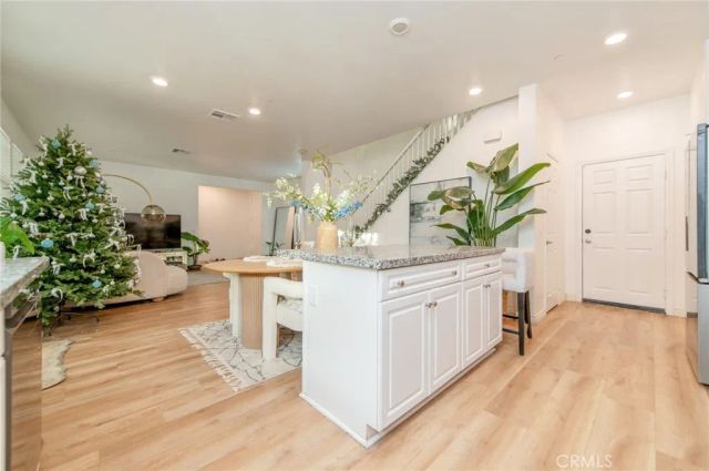 6043 Rosewood Way, Eastvale, CA 92880