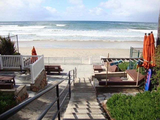 5380 Los Robles Drive, Carlsbad, CA 92008