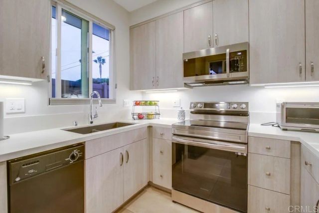 5380 Los Robles Drive, Carlsbad, CA 92008