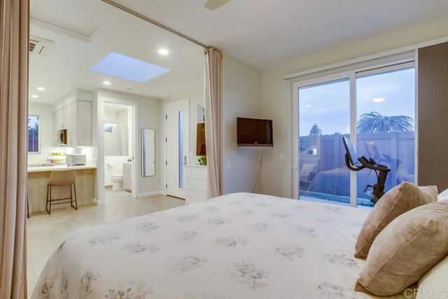 5380 Los Robles Drive, Carlsbad, CA 92008