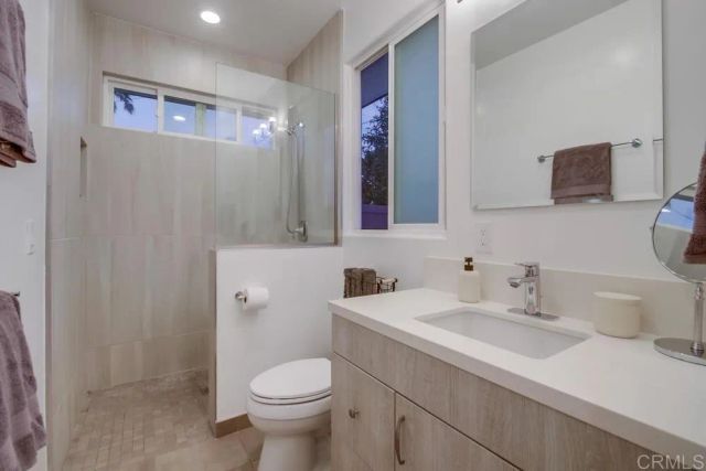 5380 Los Robles Drive, Carlsbad, CA 92008