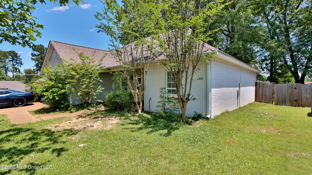 246 Cherry Bark Drive, Brandon, MS 39047