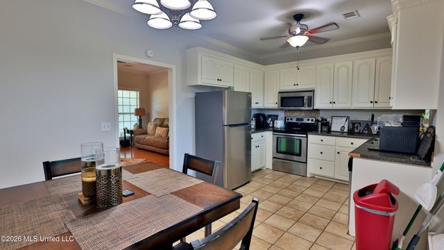 246 Cherry Bark Drive, Brandon, MS 39047