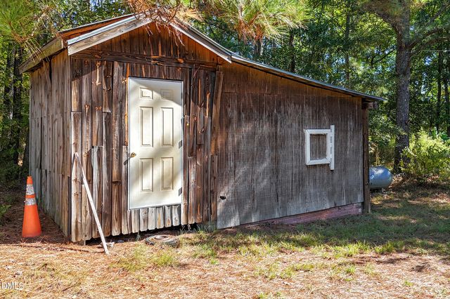 9642 Nc 42, Holly Springs, NC 27540