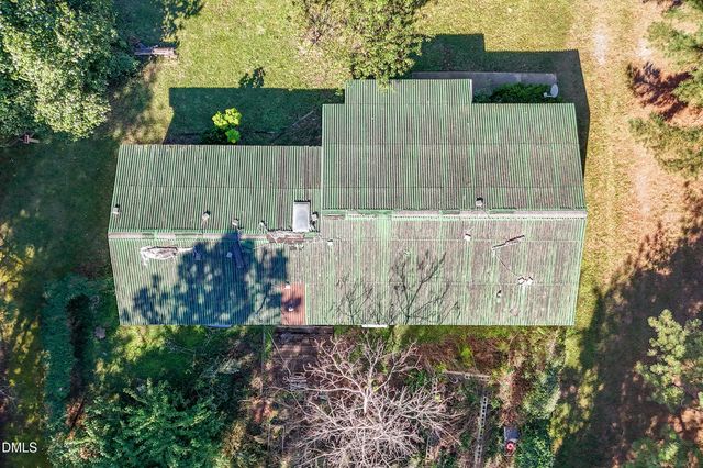 9642 Nc 42, Holly Springs, NC 27540