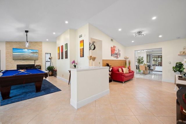 1992 SW Brisbane Street, Port St. Lucie, FL 34984