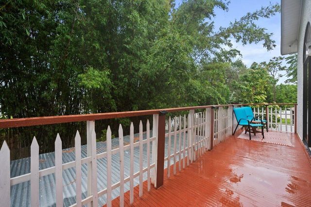 1992 SW Brisbane Street, Port St. Lucie, FL 34984