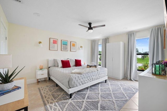 1992 SW Brisbane Street, Port St. Lucie, FL 34984