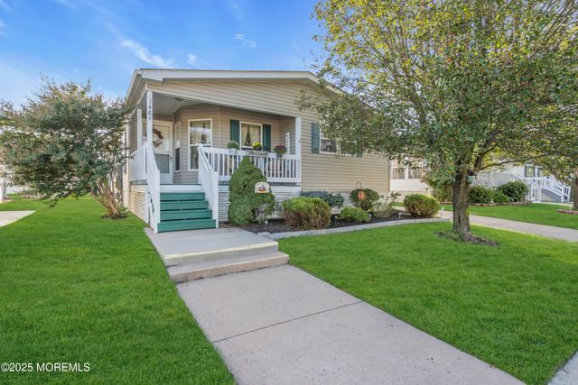 1404 Forest Way, Whiting, NJ 08759