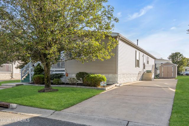 1404 Forest Way, Whiting, NJ 08759