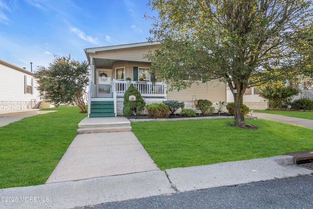 1404 Forest Way, Whiting, NJ 08759