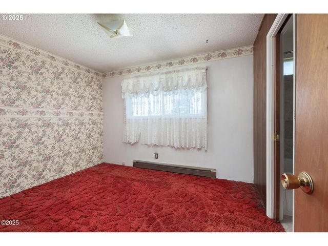 1011 Ne BENTON St, Newport, OR 97365