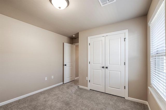 2029 W Flintlock Way, Mustang, OK 73064