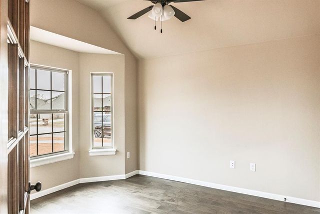 2029 W Flintlock Way, Mustang, OK 73064