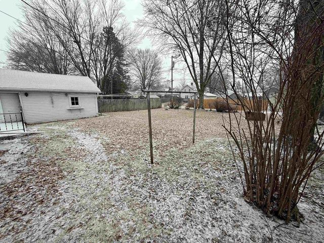 724 S HAMLIN STREET, Shawano, WI 54166