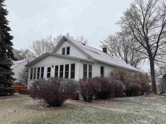 724 S HAMLIN STREET, Shawano, WI 54166