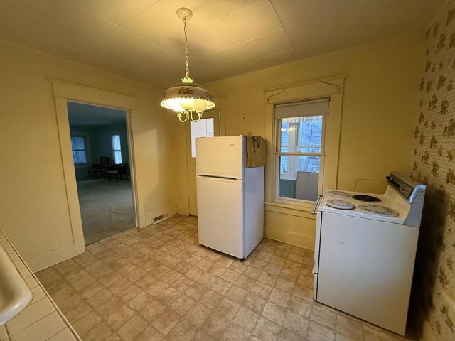 724 S HAMLIN STREET, Shawano, WI 54166