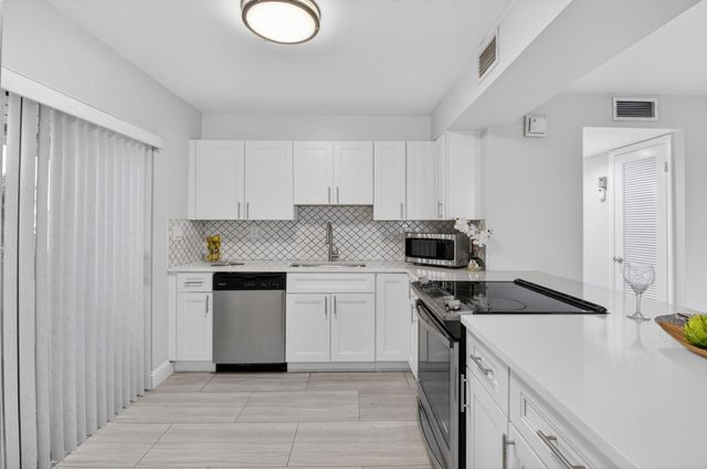 450 Piedmont J 450, Delray Beach, FL 33484