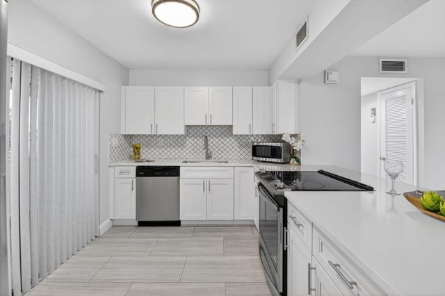 450 Piedmont J 450, Delray Beach, FL 33484