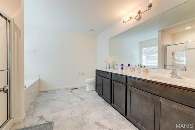 732 Fox Creek Drive, Fenton, MO 63026