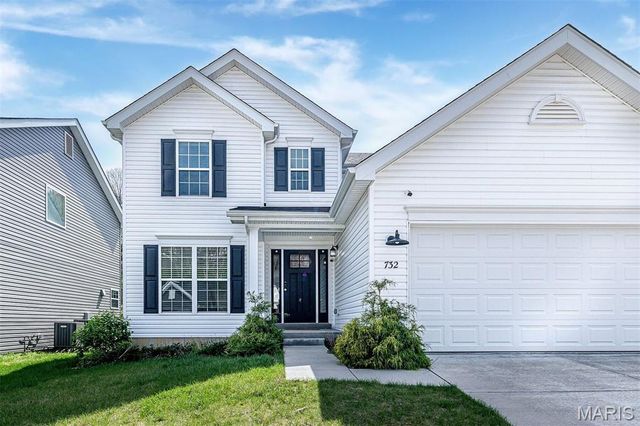 732 Fox Creek Drive, Fenton, MO 63026
