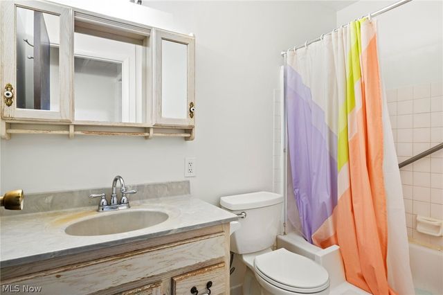 16400 Heather Lane F101, Middleburg Heights, OH 44130