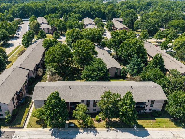 16400 Heather Lane F101, Middleburg Heights, OH 44130