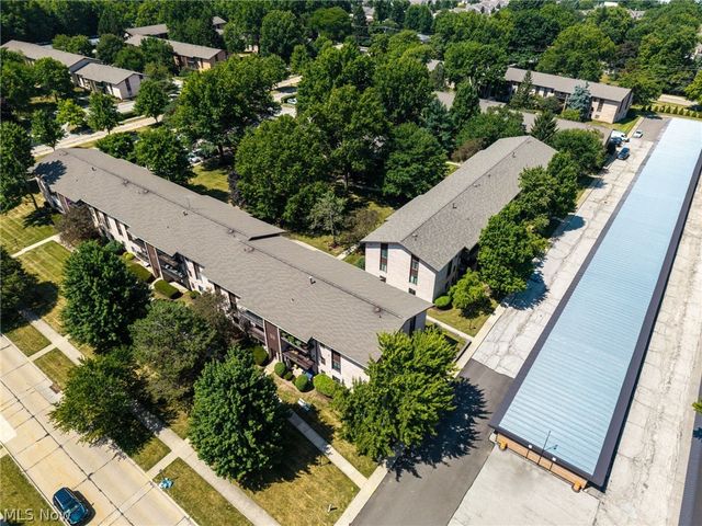 16400 Heather Lane F101, Middleburg Heights, OH 44130