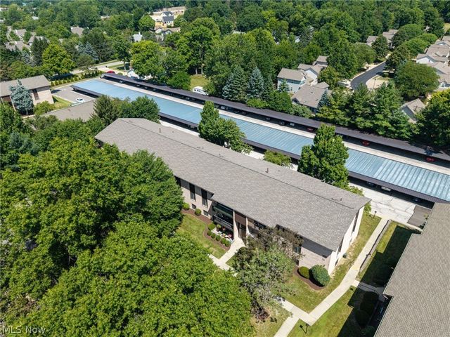 16400 Heather Lane F101, Middleburg Heights, OH 44130