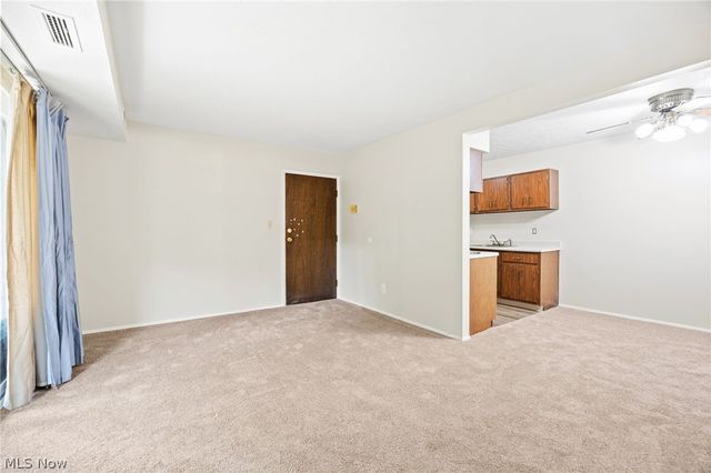 16400 Heather Lane F101, Middleburg Heights, OH 44130
