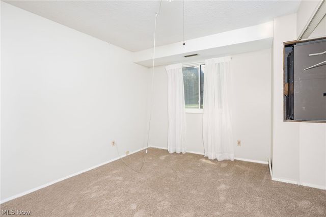 16400 Heather Lane F101, Middleburg Heights, OH 44130