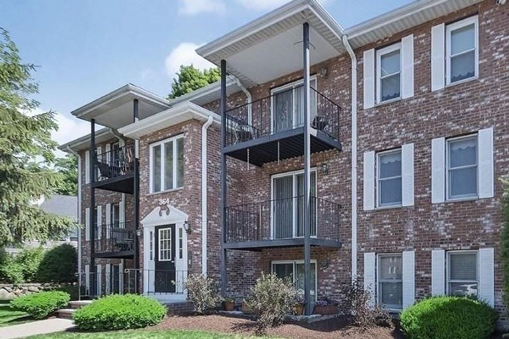 364 Neponset St G, Canton, MA 02021