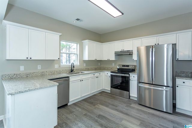 521 WATERFORD LAKE CIRCLE, Calera, AL 35040