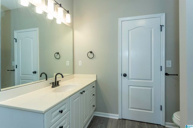 521 WATERFORD LAKE CIRCLE, Calera, AL 35040