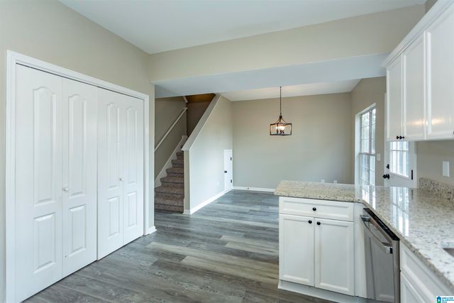 521 WATERFORD LAKE CIRCLE, Calera, AL 35040