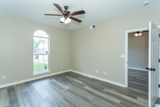 521 WATERFORD LAKE CIRCLE, Calera, AL 35040