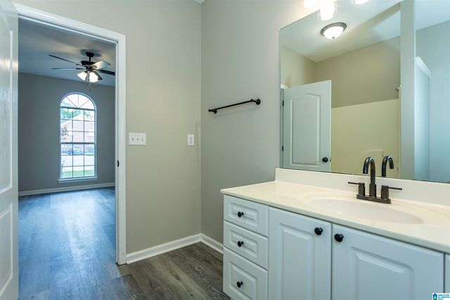 521 WATERFORD LAKE CIRCLE, Calera, AL 35040