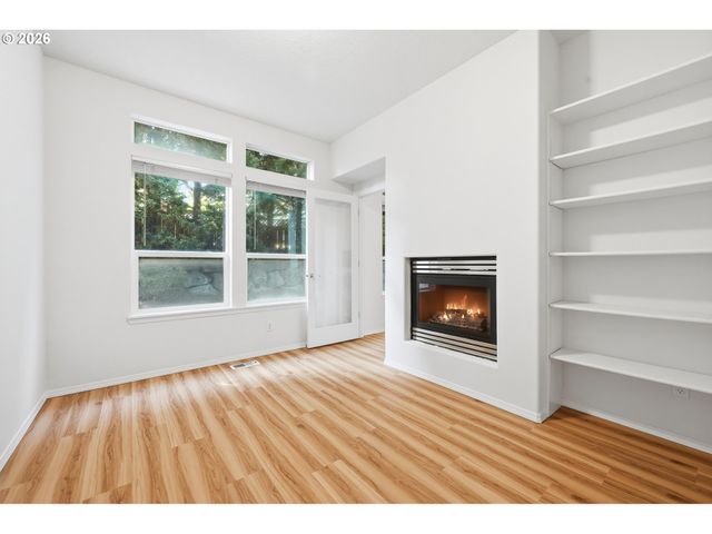 16662 Nw PADDINGTON Dr, Beaverton, OR 97006