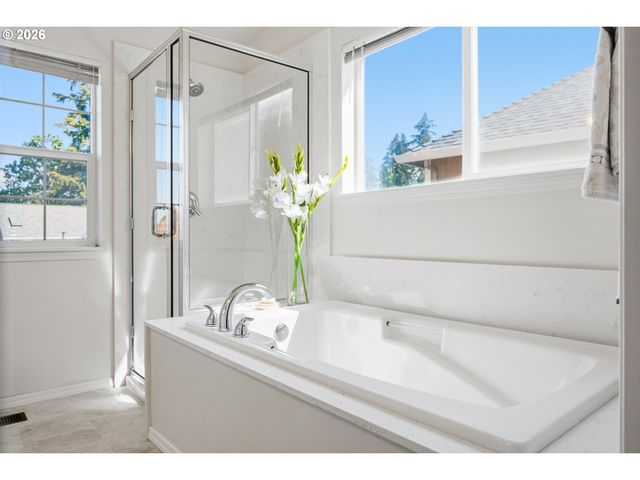 16662 Nw PADDINGTON Dr, Beaverton, OR 97006