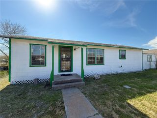 2325 First St, Ingleside, TX 78362