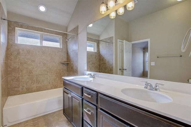 2005 Alyssas DR, Manchaca, TX 78652