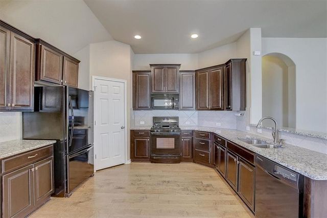 2005 Alyssas DR, Manchaca, TX 78652