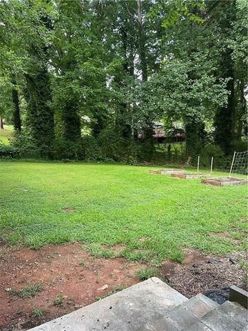660 Monticello Drive SW, Mableton, GA 30126