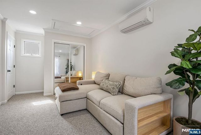 27 Mountain Avenue, Wanaque, NJ 07465