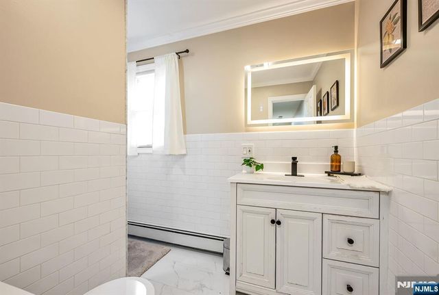 27 Mountain Avenue, Wanaque, NJ 07465