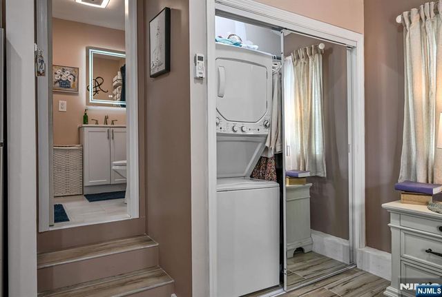 27 Mountain Avenue, Wanaque, NJ 07465