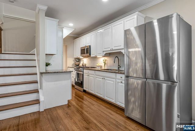 27 Mountain Avenue, Wanaque, NJ 07465