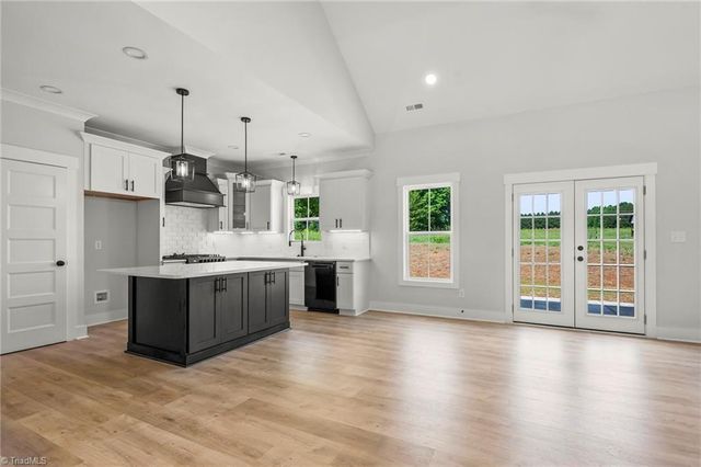 150 Channy Lane, Lexington, NC 27295