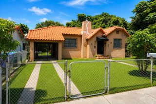 2347 SW 2nd St, Miami, FL 33135